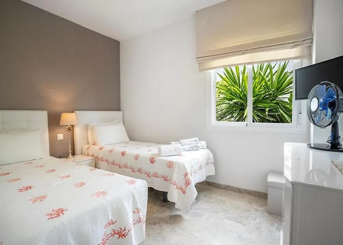 Townhouse In Naranjos *