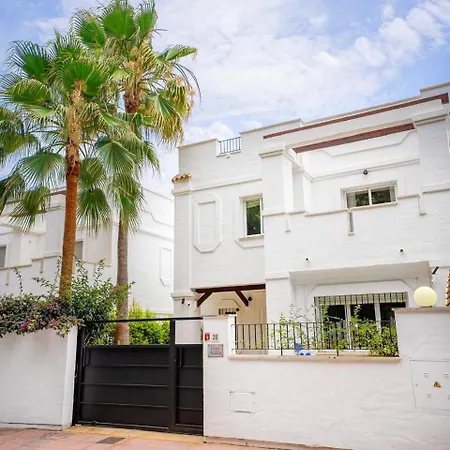 Townhouse In Naranjos Marbella