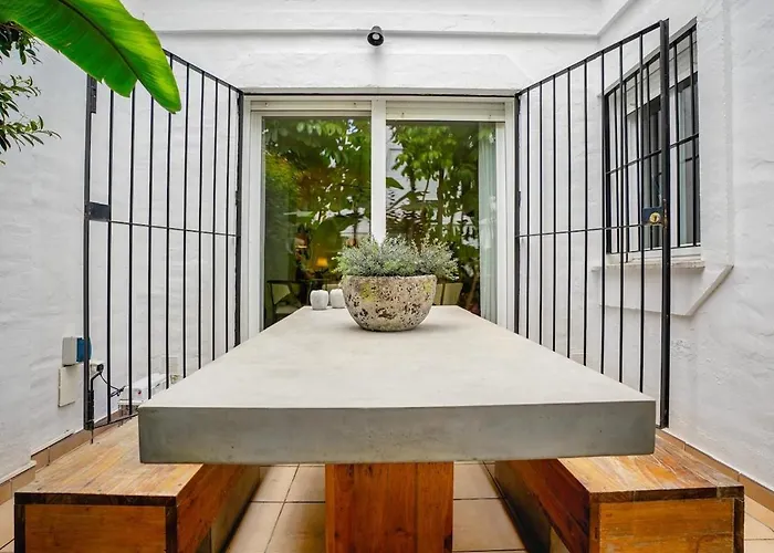 Townhouse In Naranjos Marbella