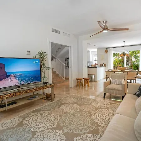 Dom wakacyjny Townhouse In Naranjos